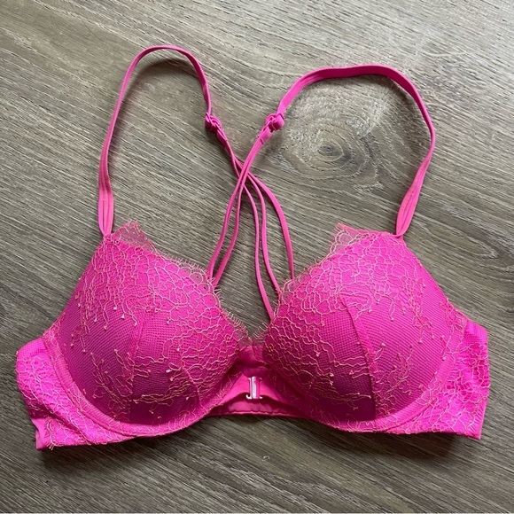 Victoria's Secret Other - Victoria Secrets “Very Sexy Push-Up” Bra 34B